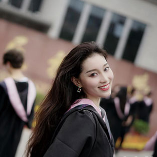 【青春的故事】青春舞動(dòng)民族之美&mdash;&mdash;專(zhuān)訪(fǎng)中央民族大學(xué)舞蹈學(xué)院學(xué)生李美靜