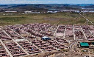 青?，敹啵狐S河源的幸福村