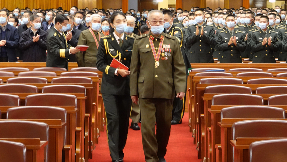 大會前，志愿軍老同志入場