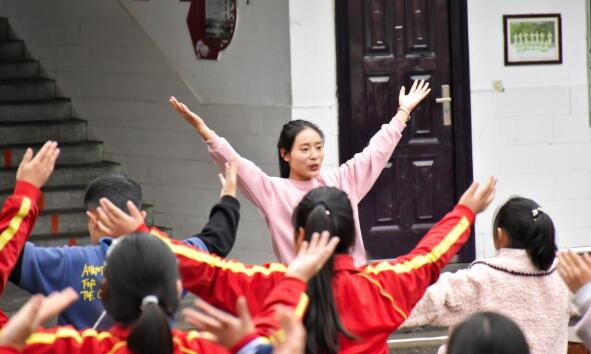 全科教師助燃城鄉(xiāng)均衡教育&ldquo;星星之火&rdquo;