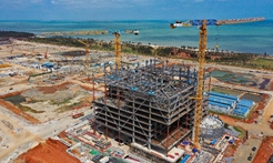 在?？诮瓥|新區(qū)感受海南自貿(mào)港建設(shè)浪潮