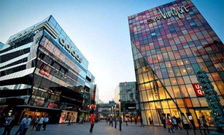 線下遭遇停業(yè)潮，球鞋市場如何自救？