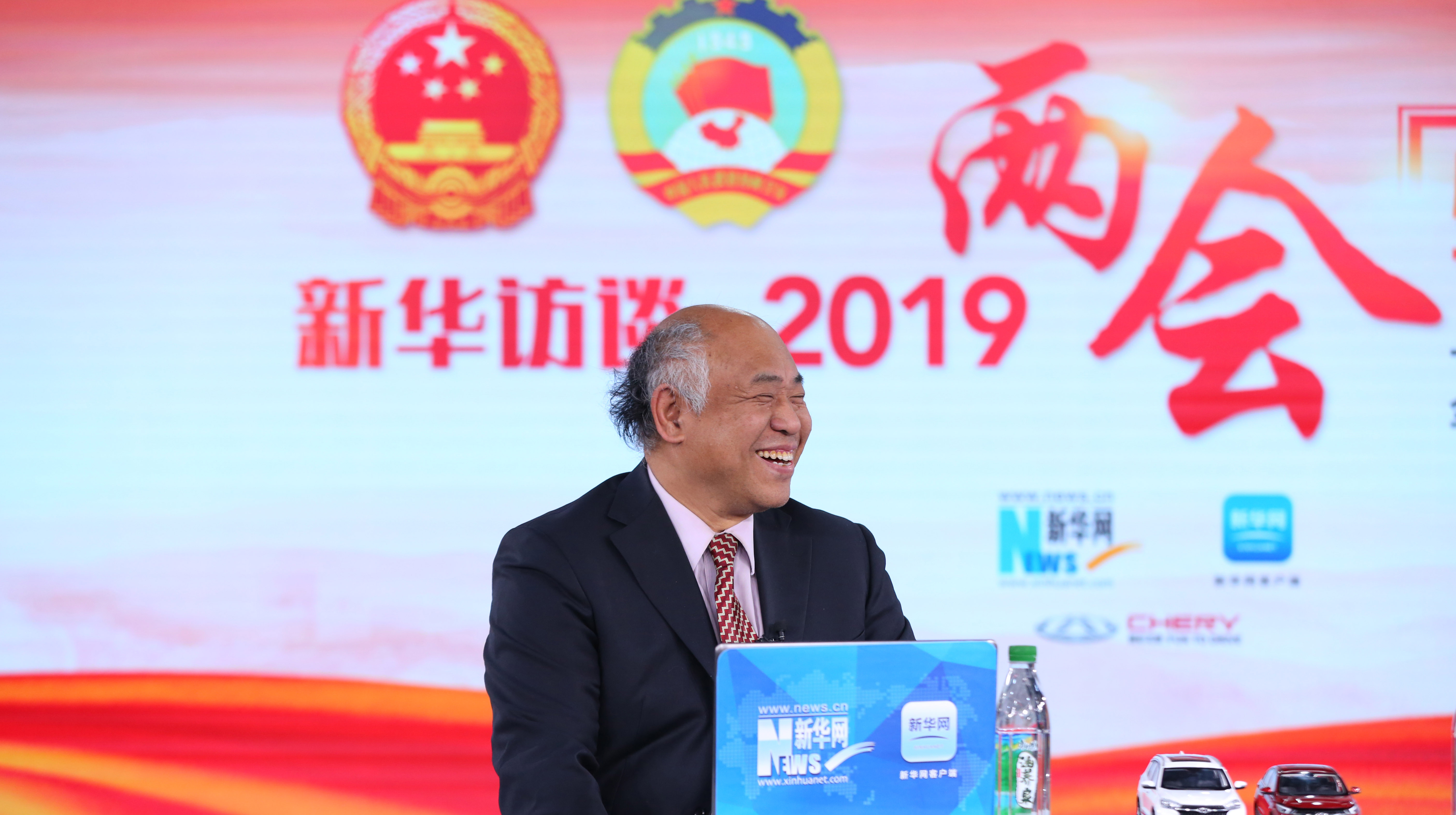 楊宜勇：宏觀調(diào)控首次將就業(yè)與財政、貨幣政策工具并列