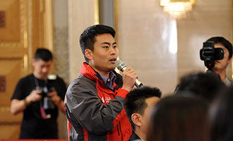 人民日?qǐng)?bào)、人民網(wǎng)、人民日?qǐng)?bào)客戶端記者提問(wèn)