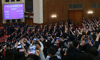 習(xí)近平全票當(dāng)選為國家主席、中央軍委主席