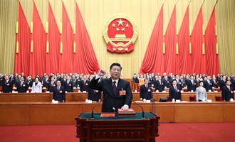 習(xí)近平當(dāng)選國家主席、中央軍委主席