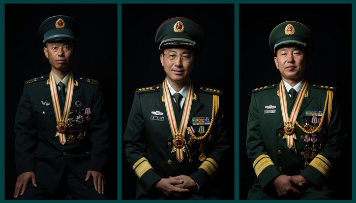 習主席為我們頒發(fā)勛章