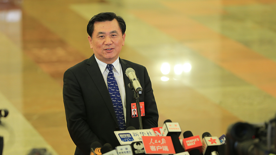 中國民用航空局局長(zhǎng)馮正霖接受采訪