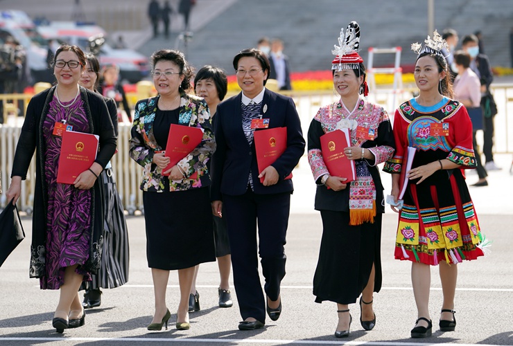 新華社社評(píng)：凝心聚力再出發(fā)，砥礪奮進(jìn)新征程 &mdash;&mdash;寫在十三屆全國(guó)人大三次會(huì)議閉幕之際