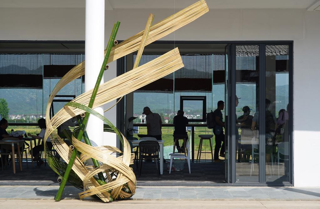 &ldquo;大地藝術&rdquo;點亮假日鄉(xiāng)村