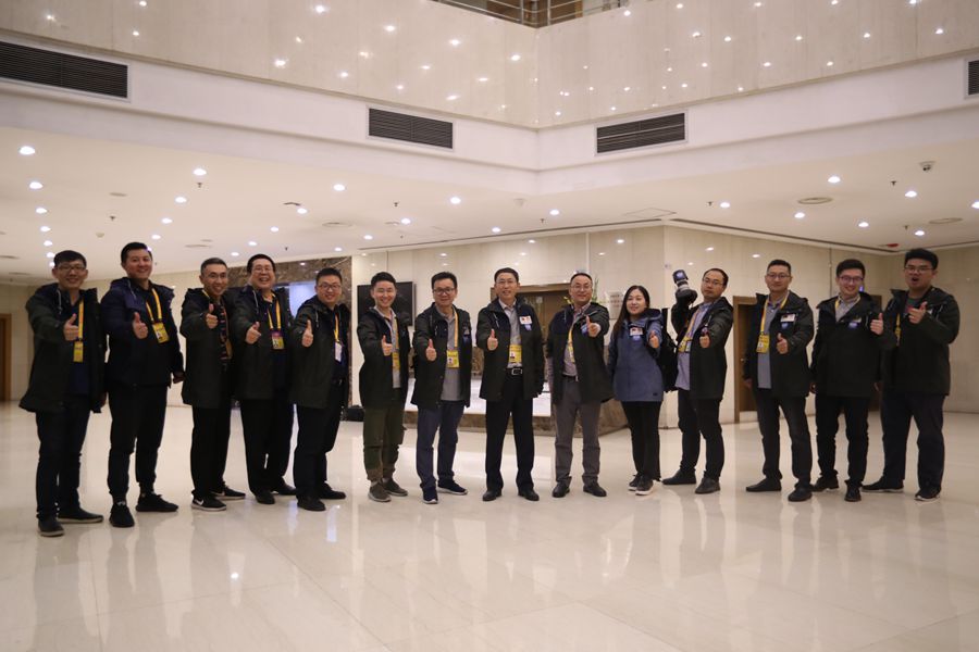 新華網(wǎng)國慶前方報道團隊，出發(fā)啦！