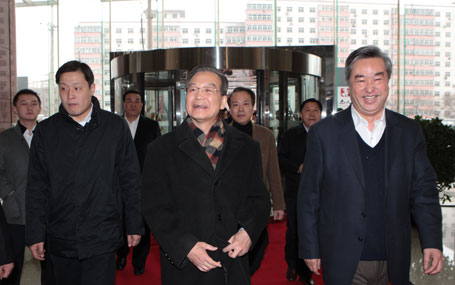 溫家寶抵達(dá)中國政府網(wǎng)、新華網(wǎng)