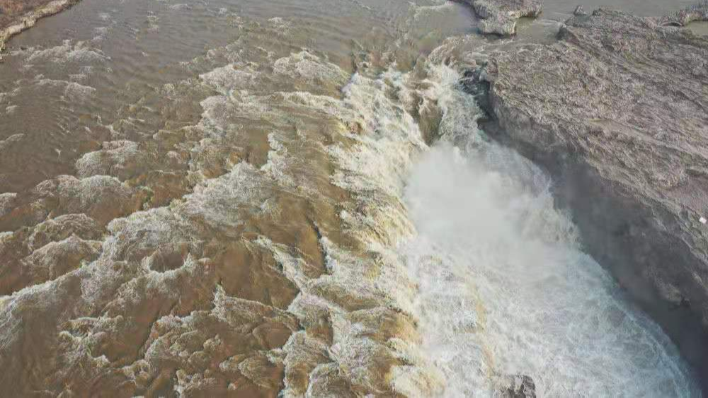 大美壺口 &ldquo;桃花汛&rdquo;氣勢(shì)磅礴壯國魂