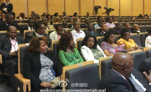 李克強(qiáng)即將在非盟總部發(fā)表演講，請(qǐng)柬&ldquo;一柬難求&rdquo;。圖片來(lái)源：&ldquo;新國(guó)際&rdquo;微博。