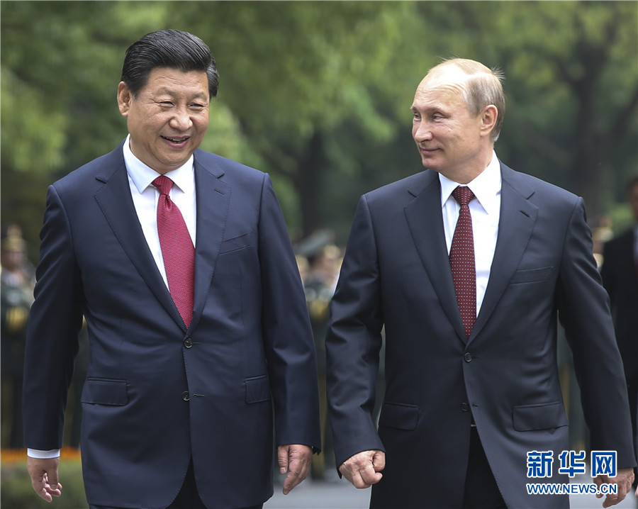 這是會談前，習近平在上海西郊會議中心廣場為普京舉行歡迎儀式。新華社記者 蘭紅光 攝 