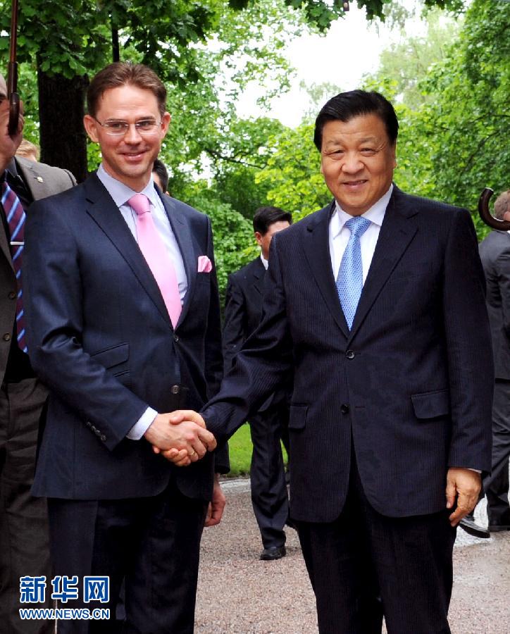 6月12日，中共中央政治局常委、中央書記處書記劉云山在赫爾辛基會見芬蘭總理卡泰寧。 新華社記者饒愛民攝