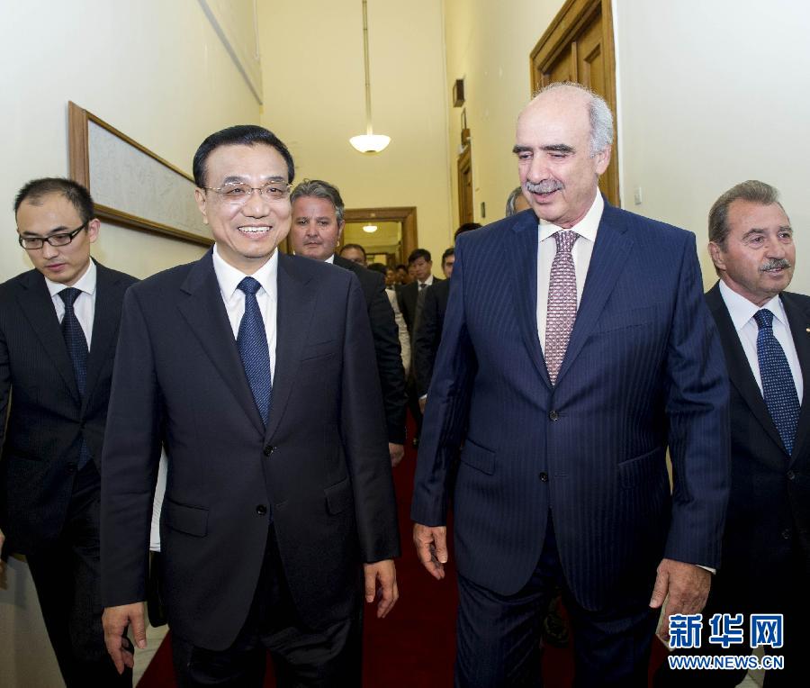 6月19日，國務院總理李克強在希臘議會大廈會見希臘議長米馬拉基斯。新華社記者 王曄 攝