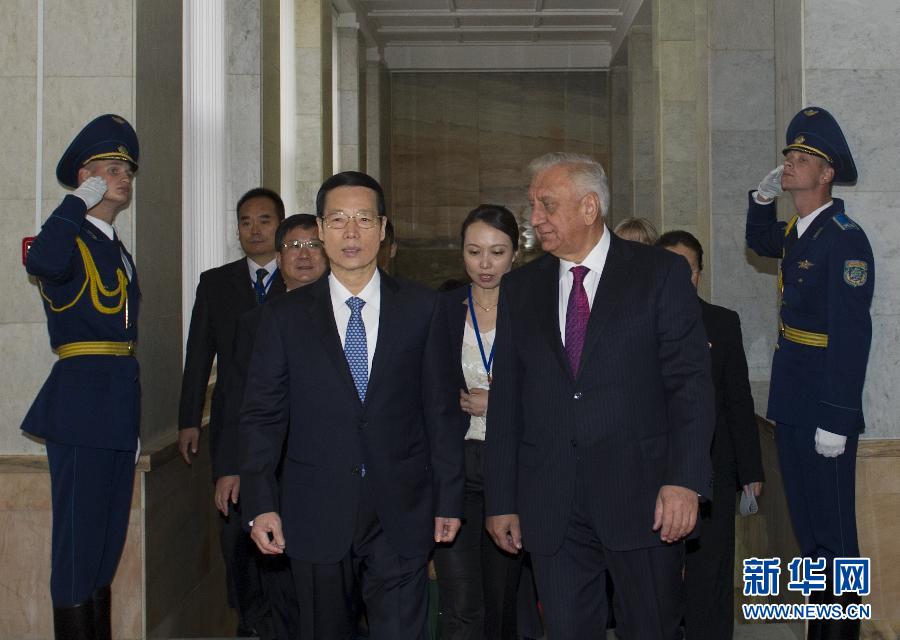 9月27日，應邀訪問白俄羅斯的國務院副總理張高麗在明斯克同白俄羅斯總理米亞斯尼科維奇舉行會談。 新華社記者王曄攝