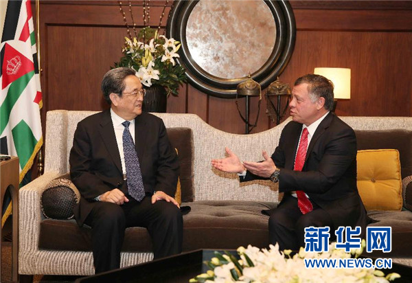 11月9日，正在約旦進(jìn)行正式友好訪問的全國(guó)政協(xié)主席俞正聲在安曼會(huì)見約旦國(guó)王阿卜杜拉二世。 新華社記者 劉衛(wèi)兵 攝 
