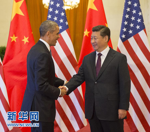 11月12日，國(guó)家主席習(xí)近平在北京人民大會(huì)堂舉行歡迎儀式，歡迎美國(guó)總統(tǒng)奧巴馬對(duì)中國(guó)進(jìn)行國(guó)事訪(fǎng)問(wèn)。 新華社記者 李學(xué)仁 攝