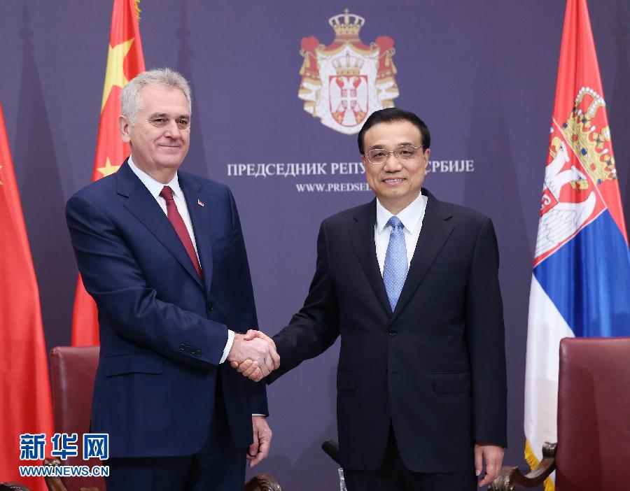 12月18日，中國國務院總理李克強在貝爾格萊德會見塞爾維亞總統(tǒng)尼科利奇。 新華社記者姚大偉攝