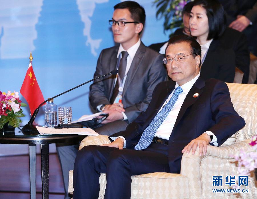 12月20日，中國國務(wù)院總理李克強在曼谷出席大湄公河次區(qū)域經(jīng)濟合作領(lǐng)導(dǎo)人第五次會議。 新華社記者 龐興雷 攝 