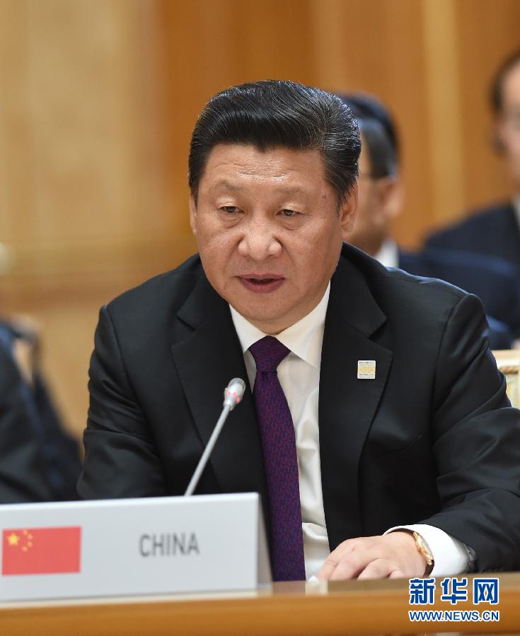 7月9日，金磚國家領(lǐng)導(dǎo)人第七次會(huì)晤在俄羅斯烏法舉行。中國國家主席習(xí)近平、俄羅斯總統(tǒng)普京、巴西總統(tǒng)羅塞夫、印度總理莫迪、南非總統(tǒng)祖馬出席。這是習(xí)近平發(fā)表題為《共建伙伴關(guān)系　共創(chuàng)美好未來》的主旨講話。新華社記者 饒愛民 攝 