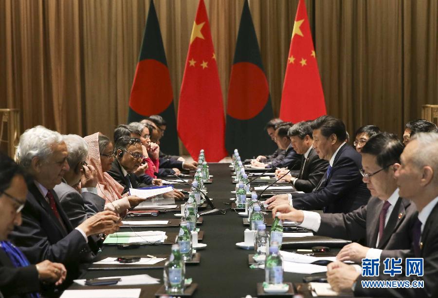 9月26日，國(guó)家主席習(xí)近平在紐約會(huì)見(jiàn)孟加拉國(guó)總理哈西娜。新華社記者蘭紅光攝 