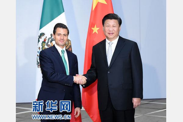 11月16日，國家主席習(xí)近平在土耳其安塔利亞會見墨西哥總統(tǒng)培尼亞。 新華社記者張鐸攝