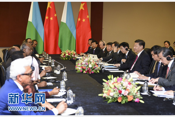 12月3日，國家主席習(xí)近平在約翰內(nèi)斯堡會見吉布提總統(tǒng)蓋萊。新華社記者 謝環(huán)馳 攝 

