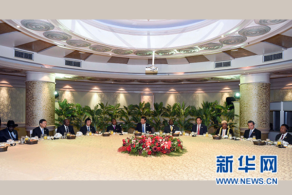 12月4日，國家主席習近平在約翰內斯堡集體會見13位非洲國家領導人。 新華社記者 謝環(huán)馳 攝