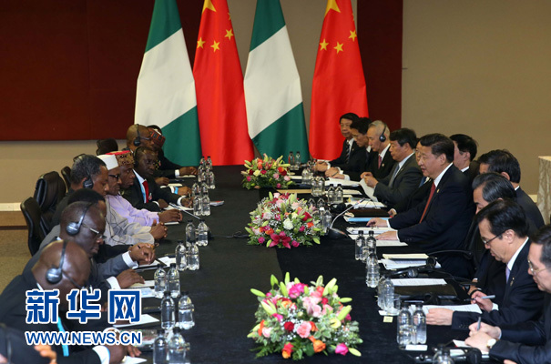 12月4日，國家主席習(xí)近平在約翰內(nèi)斯堡會見尼日利亞總統(tǒng)布哈里。 新華社記者 龐興雷 攝 