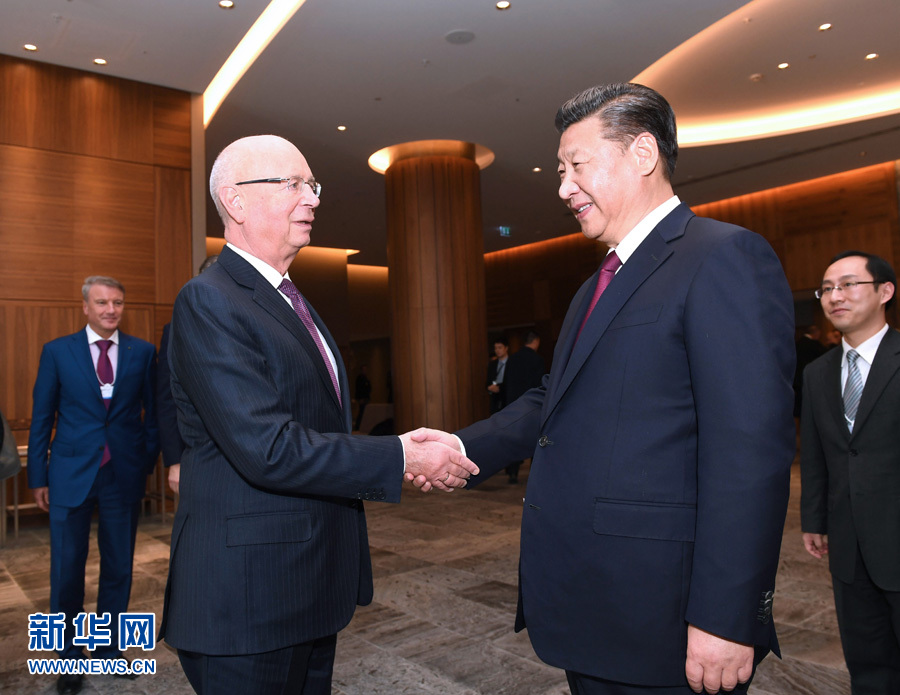 1月17日，國家主席習(xí)近平在瑞士達沃斯會見世界經(jīng)濟論壇主席施瓦布。 新華社記者 饒愛民 攝