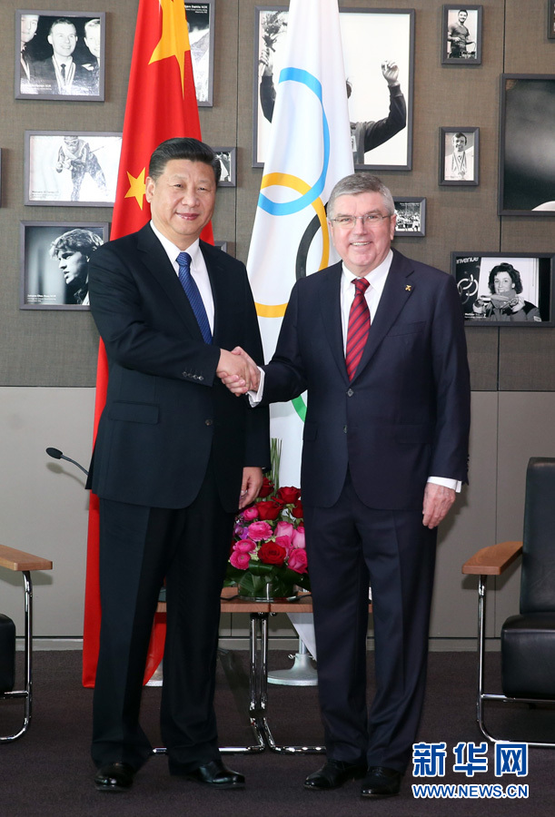 1月18日，國家主席習近平在瑞士洛桑國際奧林匹克博物館會見國際奧林匹克委員會主席巴赫。 新華社記者 姚大偉 攝