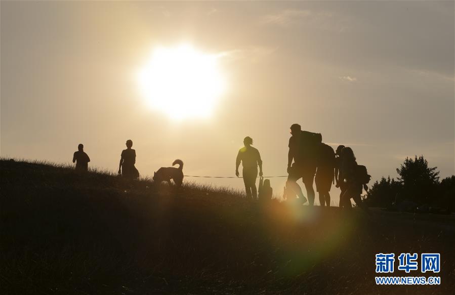 （新華全媒頭條&middot;圖文互動）（15）高溫&ldquo;烤&rdquo;驗(yàn)四大洲 熱&ldquo;火&rdquo;還要燒多久