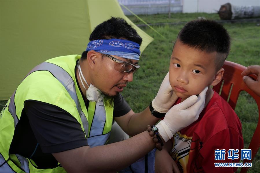 （國際&middot;圖文互動）（1）災(zāi)難面前，中印尼兩國人民的心更近了&mdash;&mdash;中國積極支援印尼救災(zāi)紀(jì)實