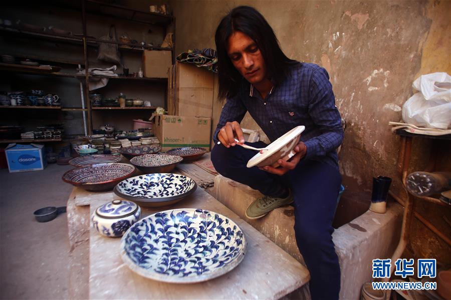 （國際&middot;圖文互動）（5）通訊：埃及傳統(tǒng)陶藝村煥發(fā)現代魅力