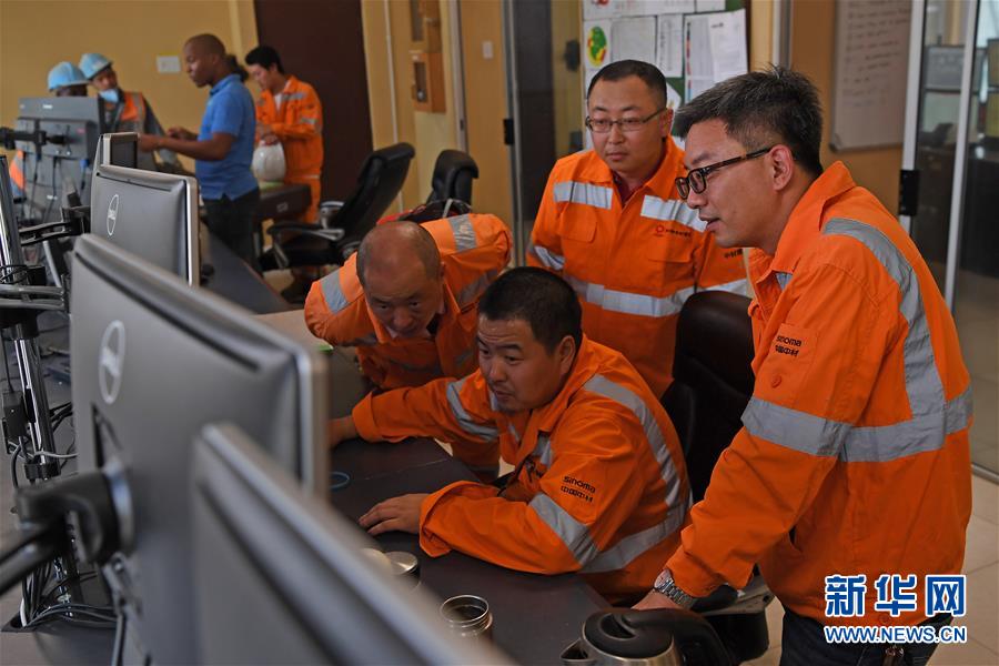 （國際&middot;圖文互動(dòng)）（2）通訊：春節(jié)：在異國他鄉(xiāng)堅(jiān)守崗位&mdash;&mdash;探訪南非中企施工現(xiàn)場