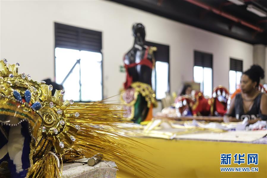 （國際&middot;圖文互動(dòng)）（3）通訊：巴西舞校推出中國主題桑巴巡游