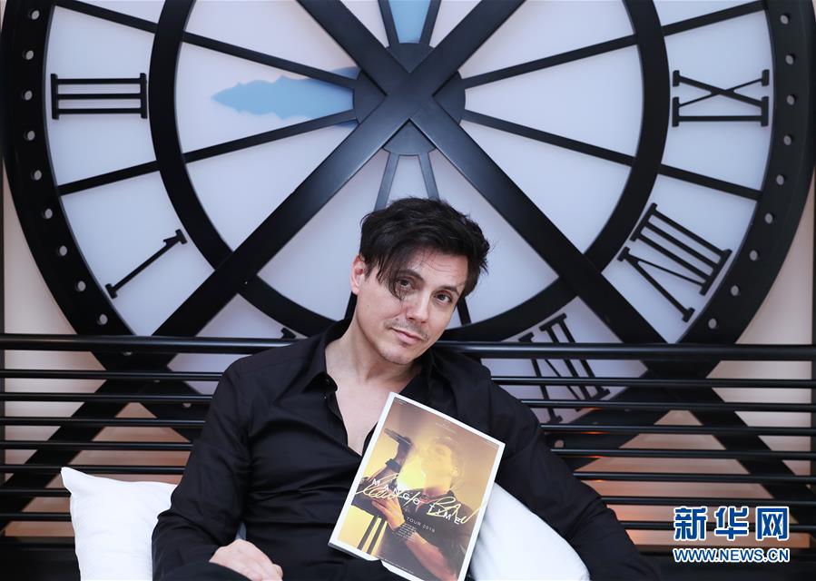 （國際&middot;圖文互動）（1）通訊：手牽手，我們共同驅散陰霾&mdash;&mdash;法國音樂人創(chuàng)作抗疫歌曲背后的故事