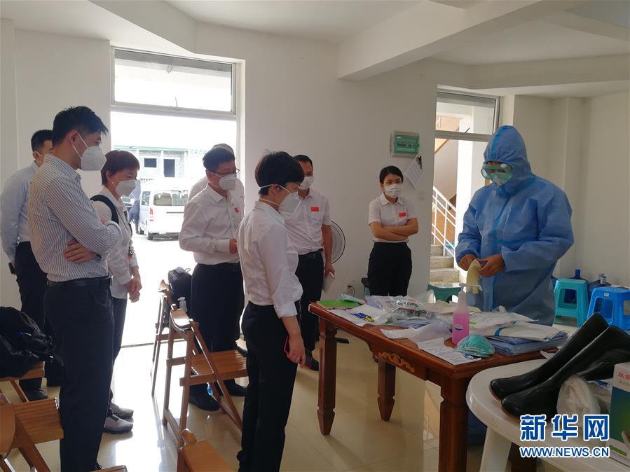 （國際疫情&middot;圖文互動）（3）中國醫(yī)療專家組為赤道幾內亞抗疫帶來&ldquo;希望之光&rdquo;