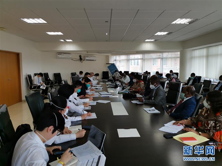 （國際疫情&middot;圖文互動）（11）中國醫(yī)療專家組為赤道幾內亞抗疫帶來&ldquo;希望之光&rdquo;