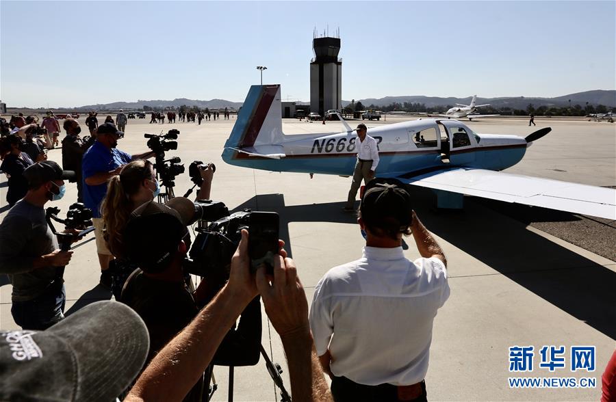 （國際&middot;圖文互動）（5）&ldquo;飛虎隊(duì)&rdquo;百歲老兵駕機(jī)重上藍(lán)天