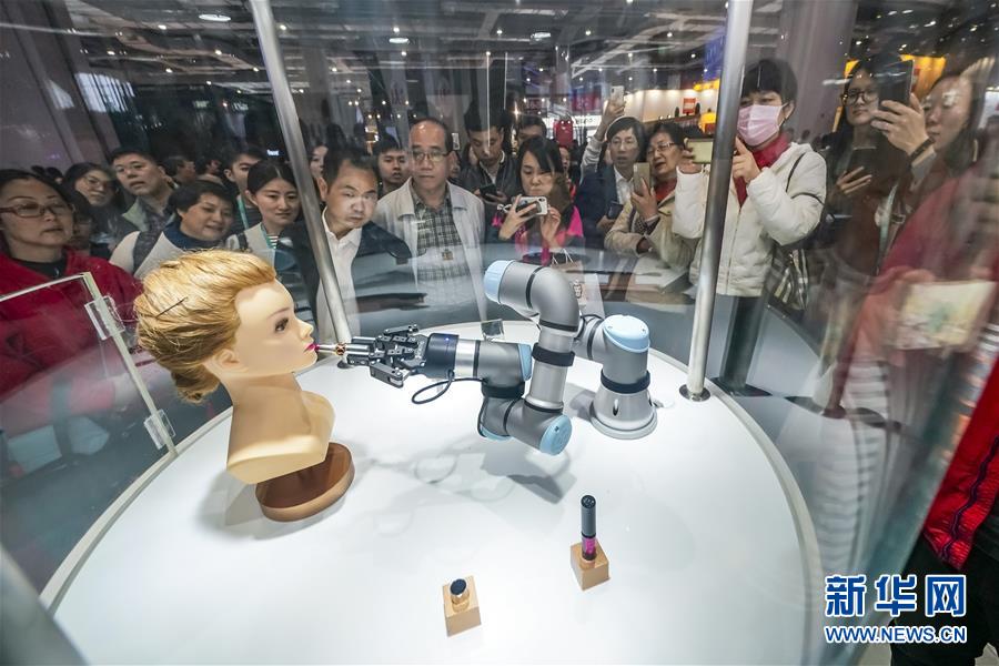 （新華全媒頭條&middot;圖文互動(dòng)）（6）萬(wàn)里寫入胸懷間&mdash;&mdash;記習(xí)近平主席三屆進(jìn)博會(huì)主旨演講