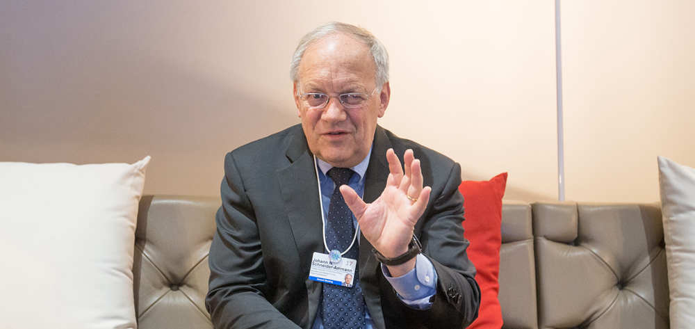 瑞士希望搭乘中國發(fā)展的&ldquo;快車&rdquo;&mdash;&mdash;訪瑞士聯(lián)邦委員兼經(jīng)濟(jì)、教研部長施奈德－阿曼