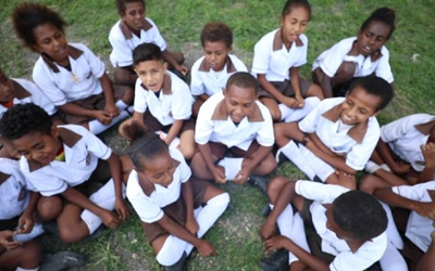 歡迎習(xí)主席！巴新兒童齊唱《茉莉花》