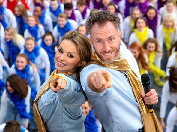 一起來battle！325名英國(guó)舞者大跳迪斯科破吉尼斯世界紀(jì)錄